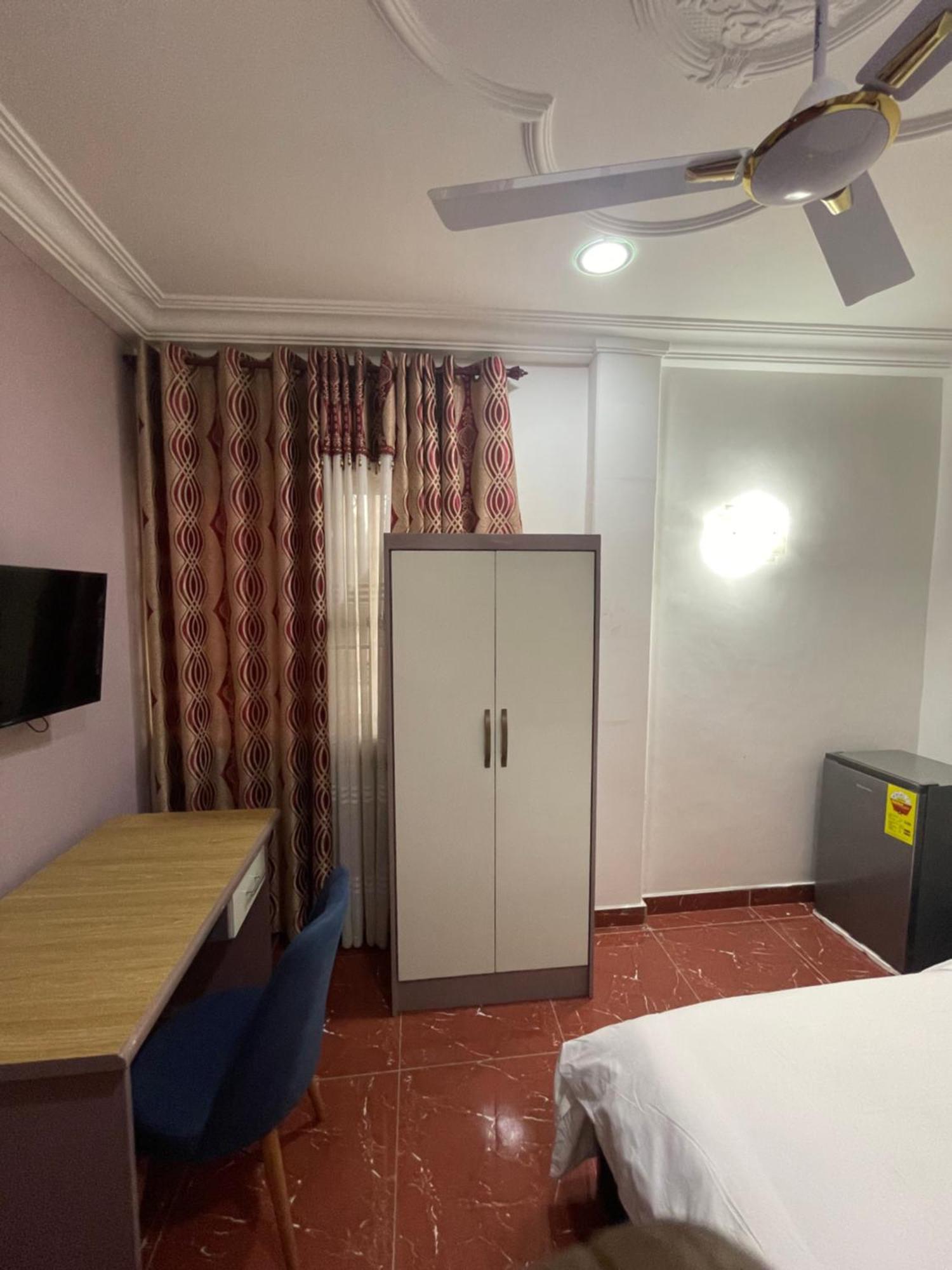 George Vee Hotel Ltd Kumasi Exteriér fotografie
